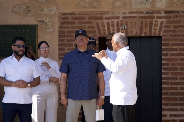 Ronald Davis observing Fortaleza Ozama in the Dominican Republic